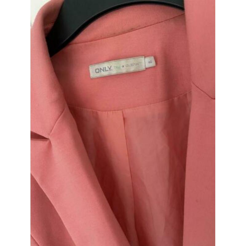 Only colbert vest jas blazer roze maat 40 dus M.