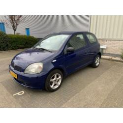 Toyota Yaris 1.0-16V VVT-i Luna
