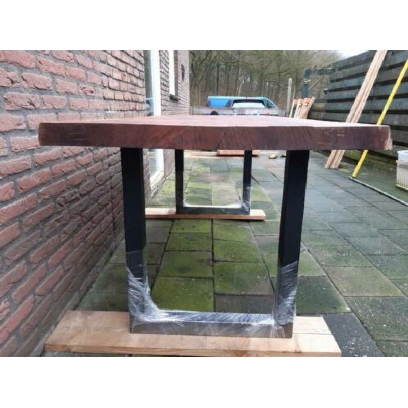 boomstam tafel eettafel
