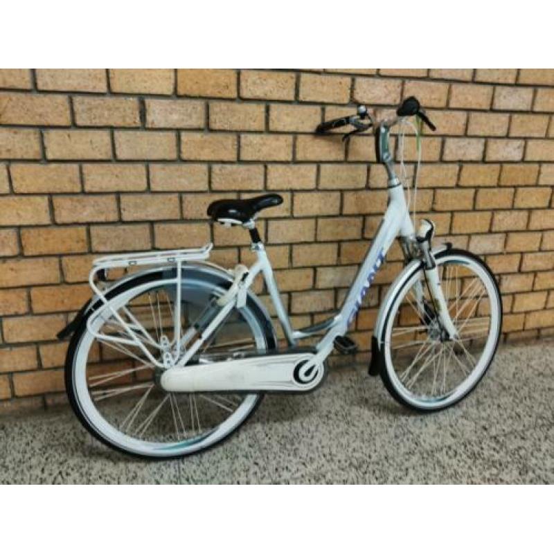 Fietshokje Hoofddorp: Giant Ultimo damesfiets D50 7V