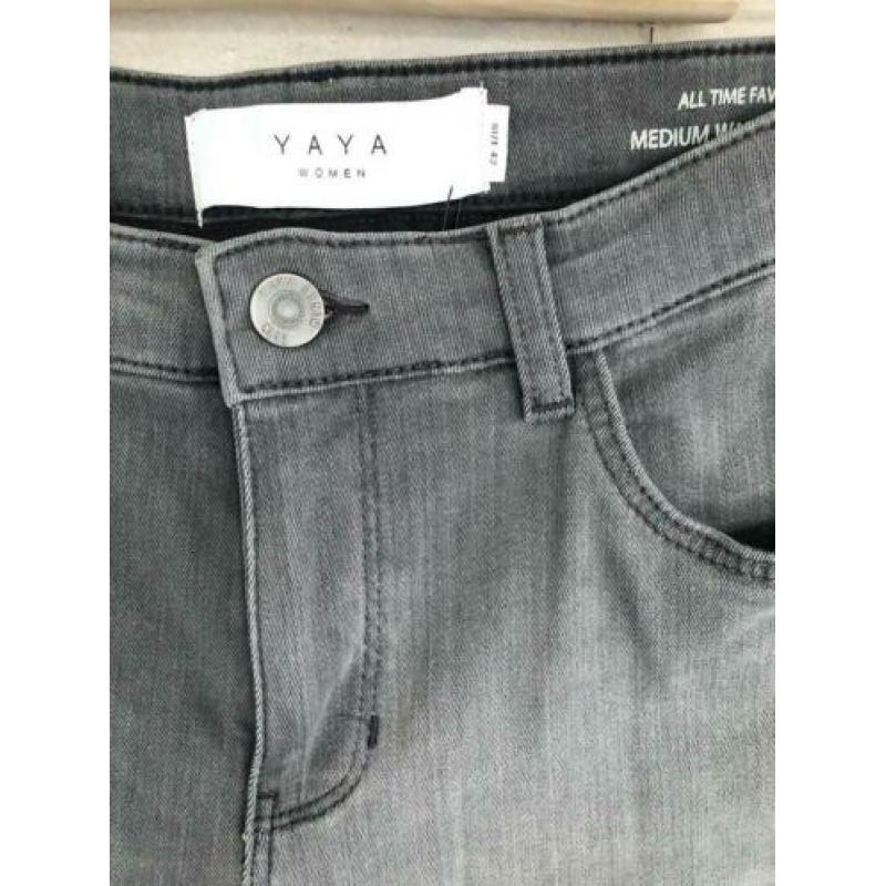 Yaya grijze jeans skinny, maat 44 - NP 79,95 - deloox