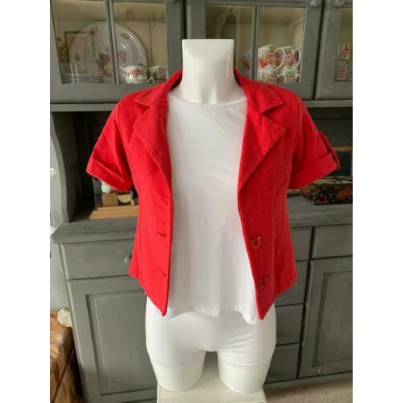 Leuke bolero blazer van Enjoy maat S - shoudervulling