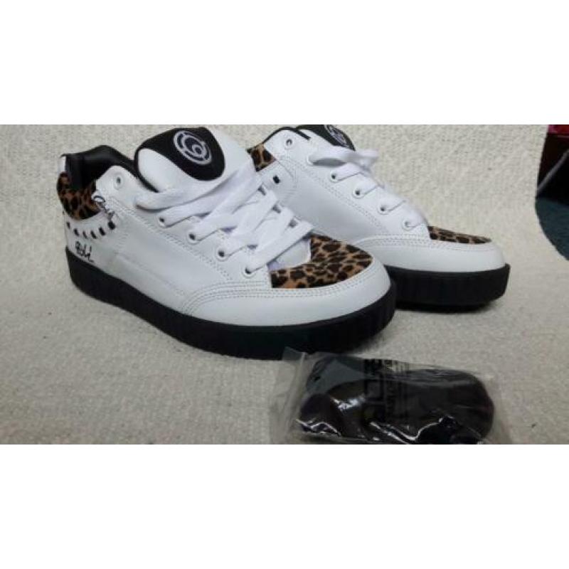 NIeuW! Witte Osiris sneakers met luipaardprint 45