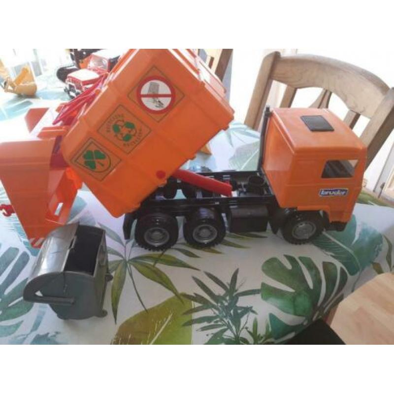 Bruder vuilnisauto met container