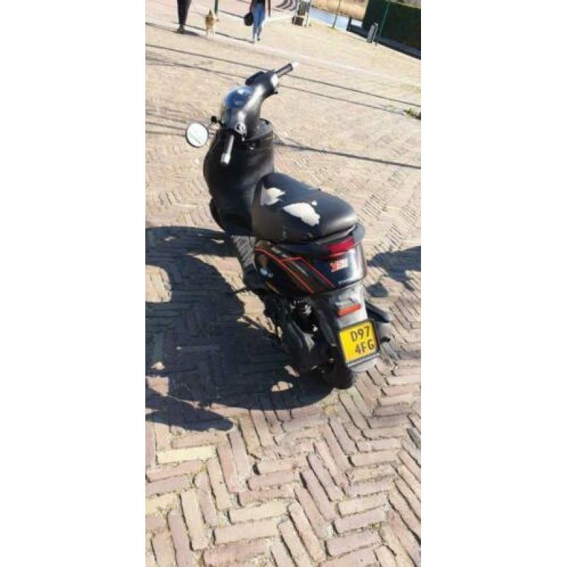 piaggio zip 2000 4T