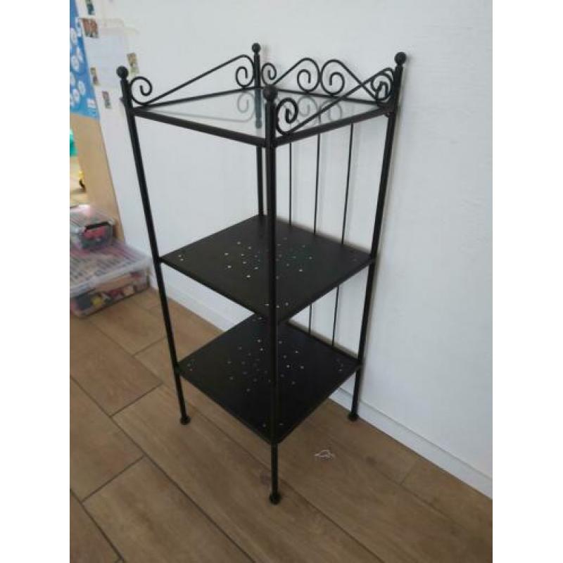 Legkast 3 etages, zwart aluminium.