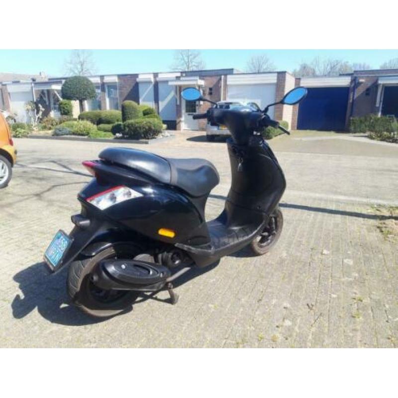 Piaggio zip snor 2014 3e eigenaar goedlopend beurt met alarm
