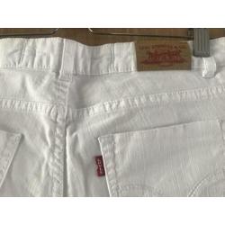 Levi’s witte spijker korte broek maat 176