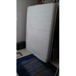 Matras 140 x 200 cm