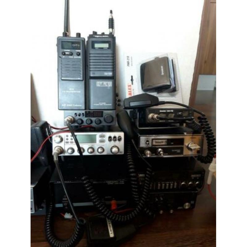 Zeer veel 27 mc bakkie. s.. Portofoons antenne.s VRPR145