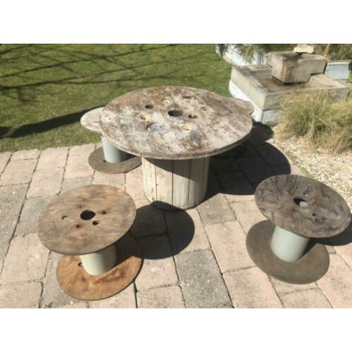 Tuintafel industriel krukjes set tafel kindertafel katrol