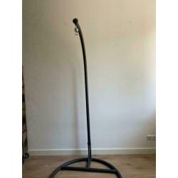 Hangstoel zwart/grijs ei-vormig