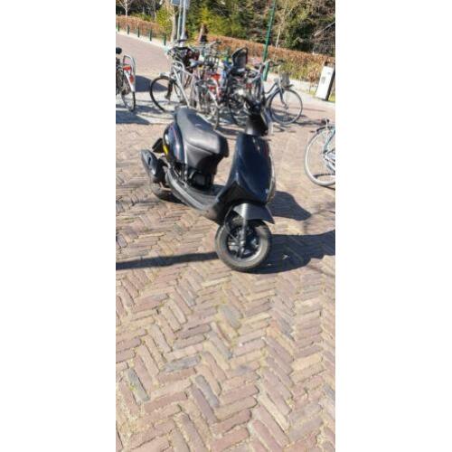 piaggio zip 2000 4T