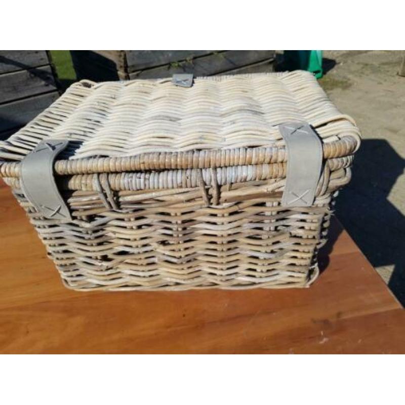 Basil rieten mand fietsmand