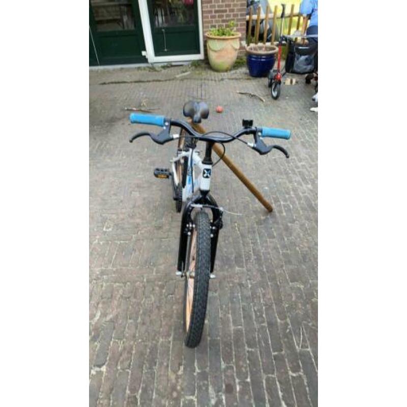 B-twin racingboy300