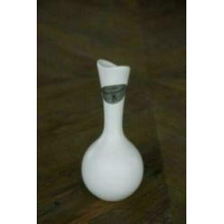 Vintage vaas, Flora keramiek, 15 cm, wit