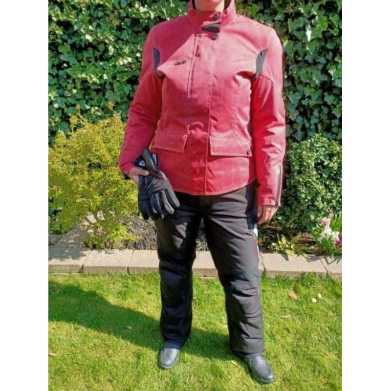Dames motorjas, broek, handschoenen en laarzen. Nieuw.