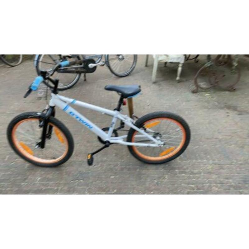 B-twin racingboy300