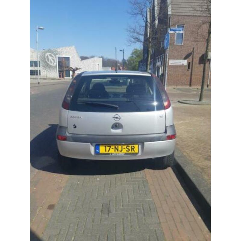 Opel Corsa 1.2 16V 3D 2003 Grijs