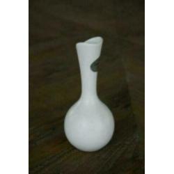 Vintage vaas, Flora keramiek, 15 cm, wit