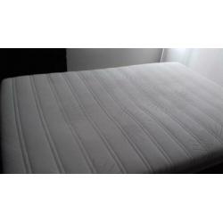 Matras 140 x 200 cm