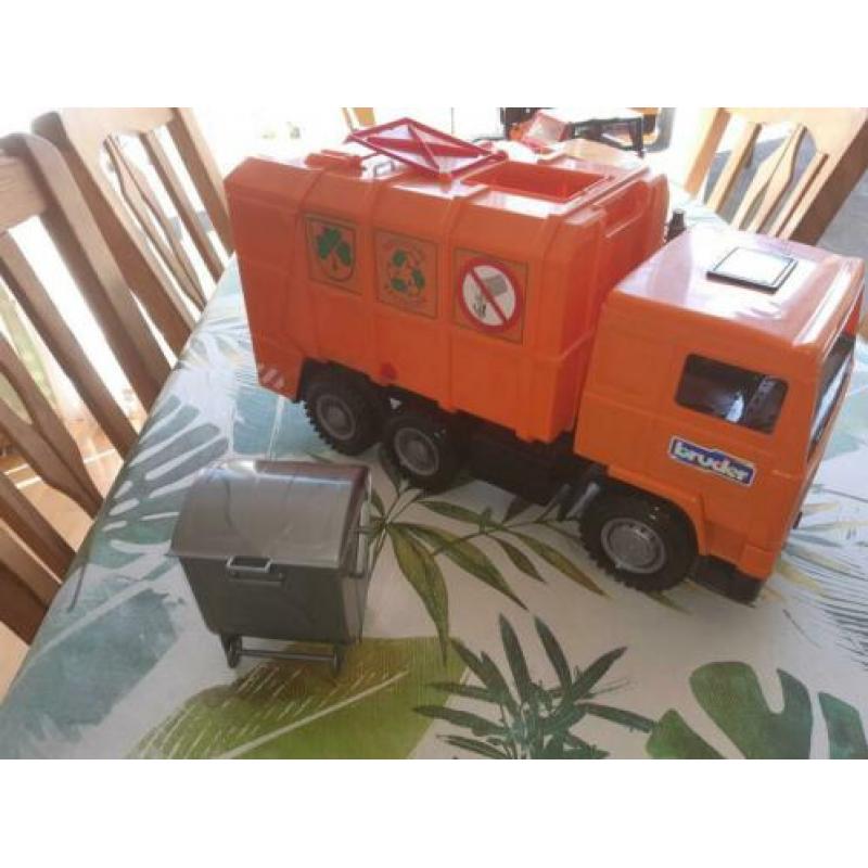 Bruder vuilnisauto met container