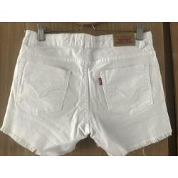 Levi’s witte spijker korte broek maat 176