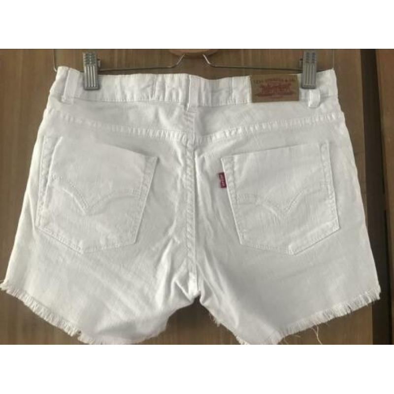 Levi’s witte spijker korte broek maat 176