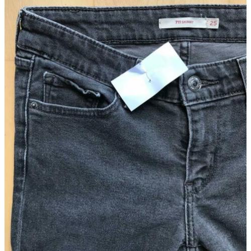 LEVI’S LEVI LEVIS 711 SKINNY JEANS maat W25 / L32