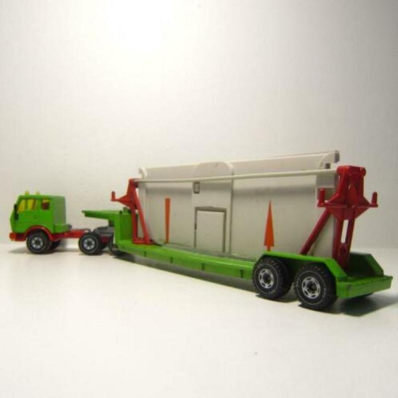 Siku - Mercedes 2232 garagetransport