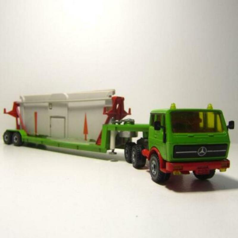 Siku - Mercedes 2232 garagetransport