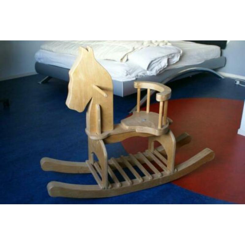 houten hobbelpaard