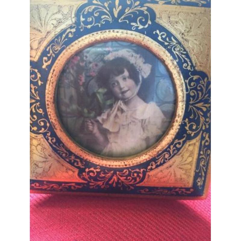 Antieke 19e eeuwse kinderfoto met origineel lijstje.