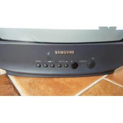 Gratis bijna, leuke kleine tv, samsung