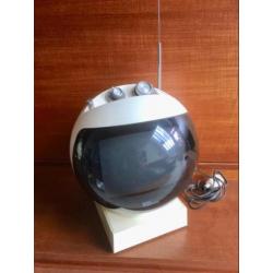 Vintage JVC TV Nivico video sphere space helmet design