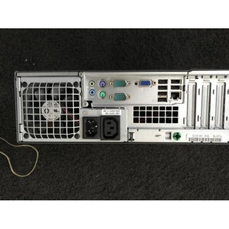 Fujitsu Desktopcomputer + 19 inch TFT