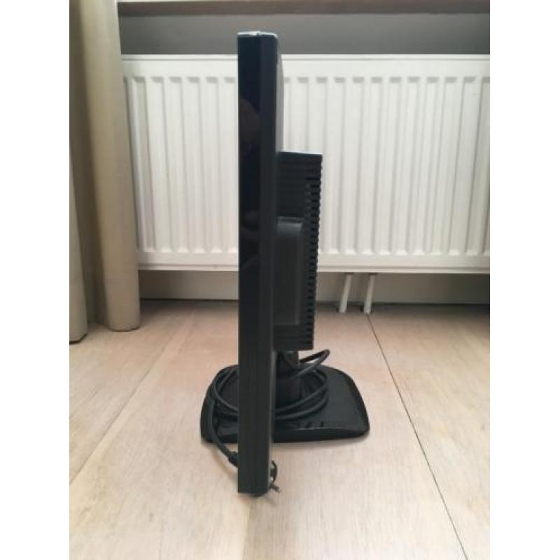 Medion 22 inch TFT monitor MD20122