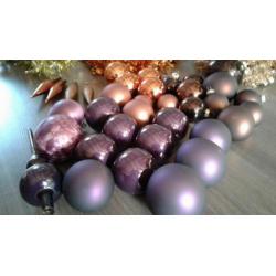 Kerstballen pakket slingers ballen kerstboom versiering