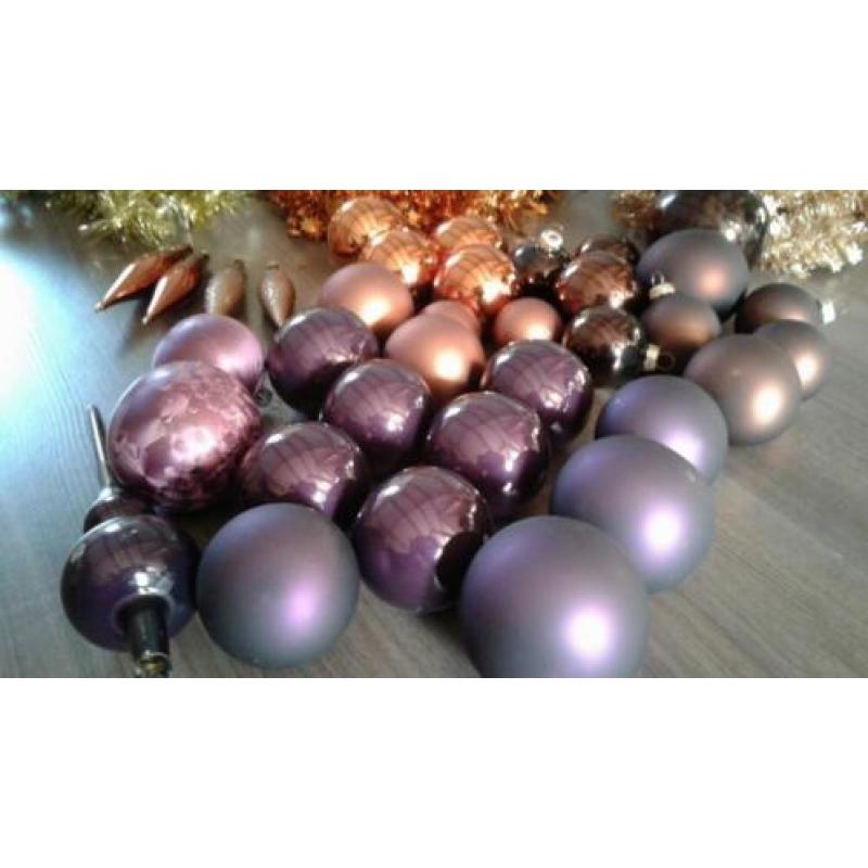 Kerstballen pakket slingers ballen kerstboom versiering