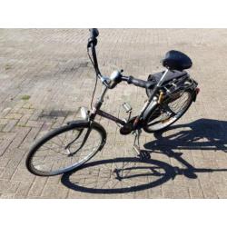 Radiant fiets deelfiets. Hierdoor makkelijk mee te nemen.