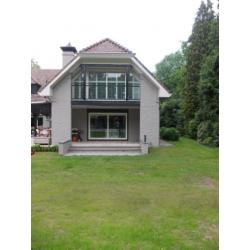 rond schuin half rond bij ons opmaat gemaakt .shutters.