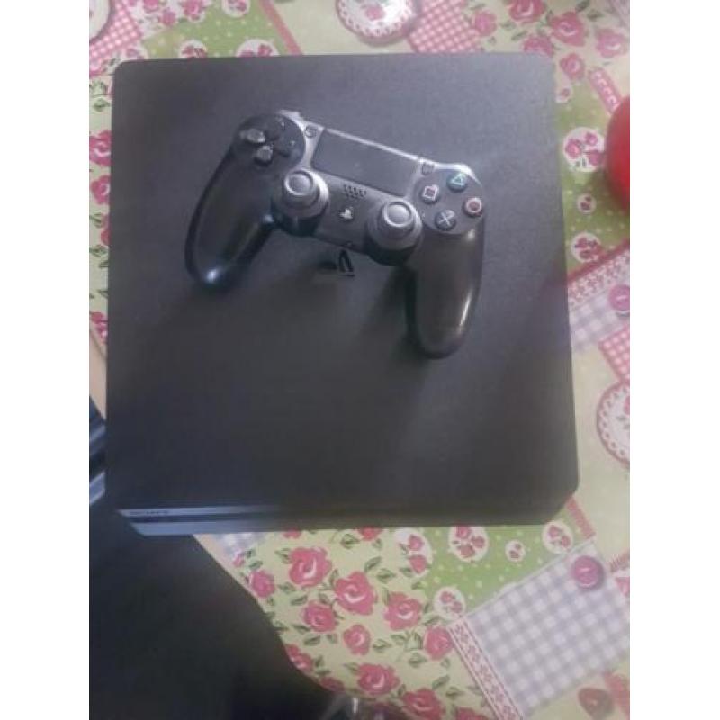 Ps4 slim + 2 controller en games (ruilen)