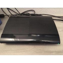 PlayStation 3 + 2 controllers + 8 games