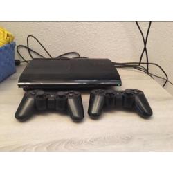 PlayStation 3 + 2 controllers + 8 games