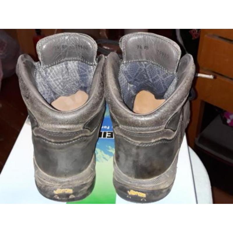 Dames wandelschoenen maat 41.
